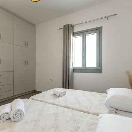 Feriehus Lagkadia Glinado Naxos